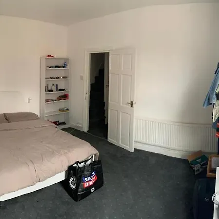2bdr Terrace Street Parking Walk To Leeds Centre Holiday home *